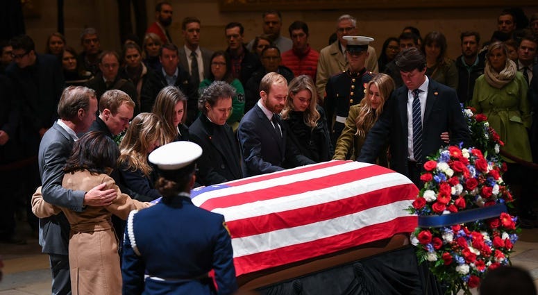PHOTOS: President George H.W. Bush lies in state at U.S.Capitol
