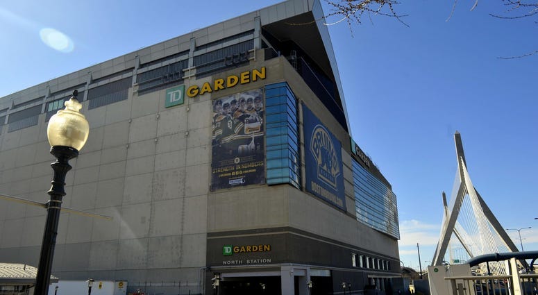 NESN shakes up its Bruins coverage, hires Alex Kraemer as new rinkside reporter